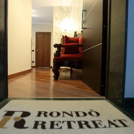 Rondo Retreat Apartment *